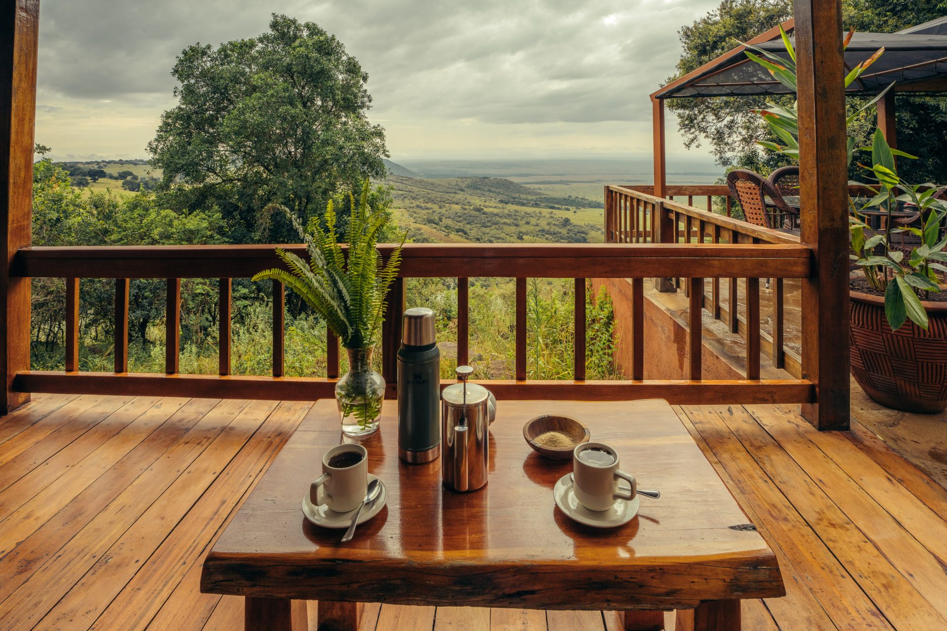 chalet-family-deck