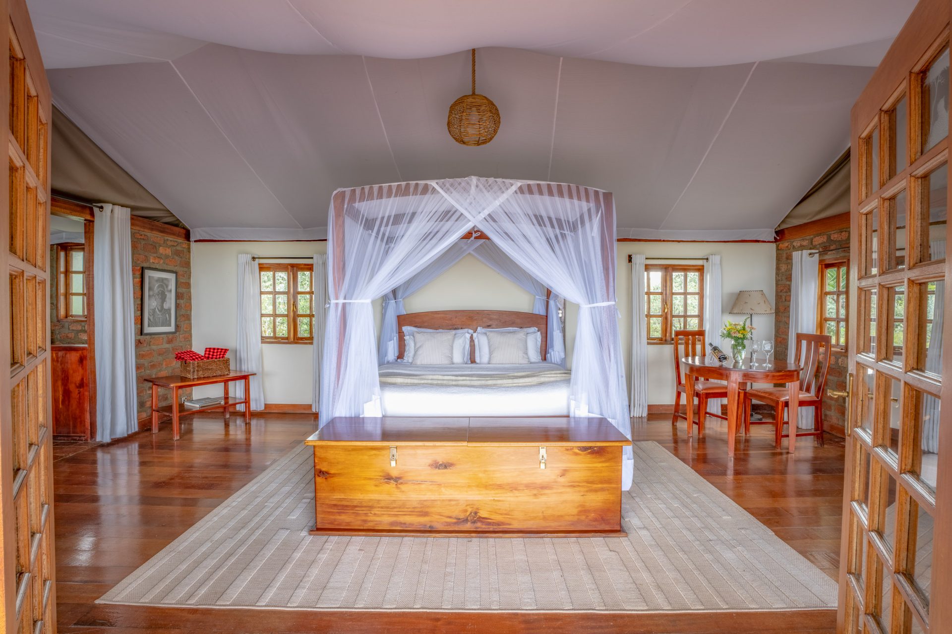chalet-king-front