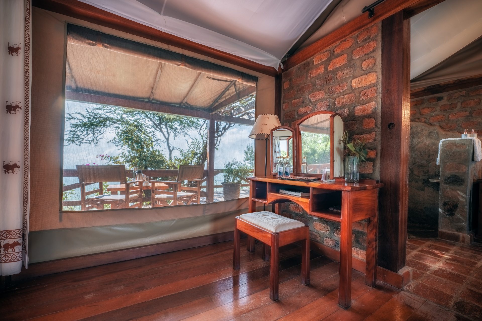 chalet-vanity-view