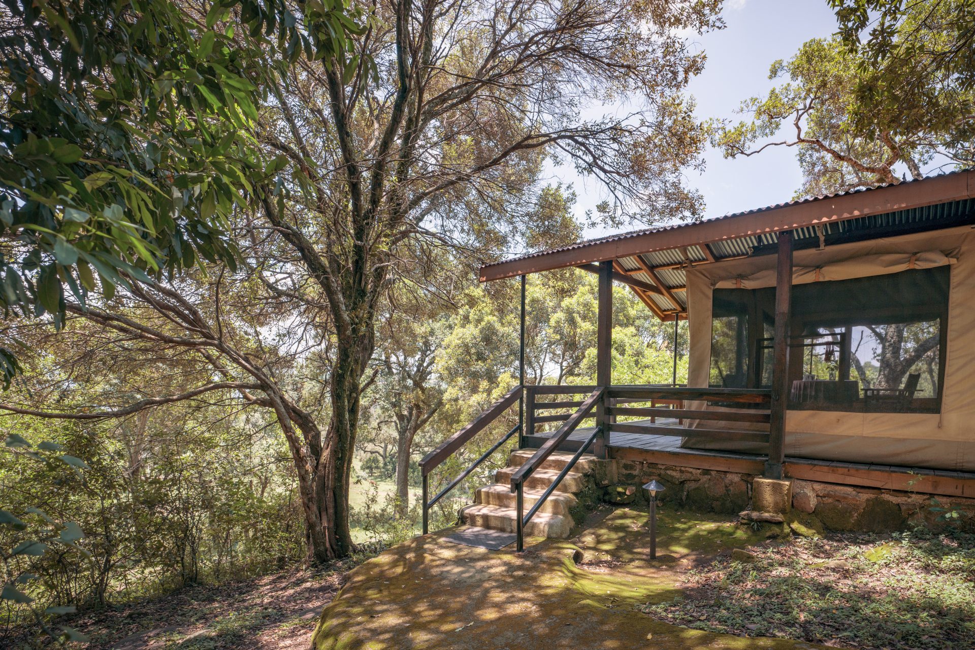 safari-tent-exterior